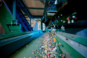 Recyclates from mtm save approximately 30% of CO2 emissions compared to virgin materials.   Copyright: mtm plastics